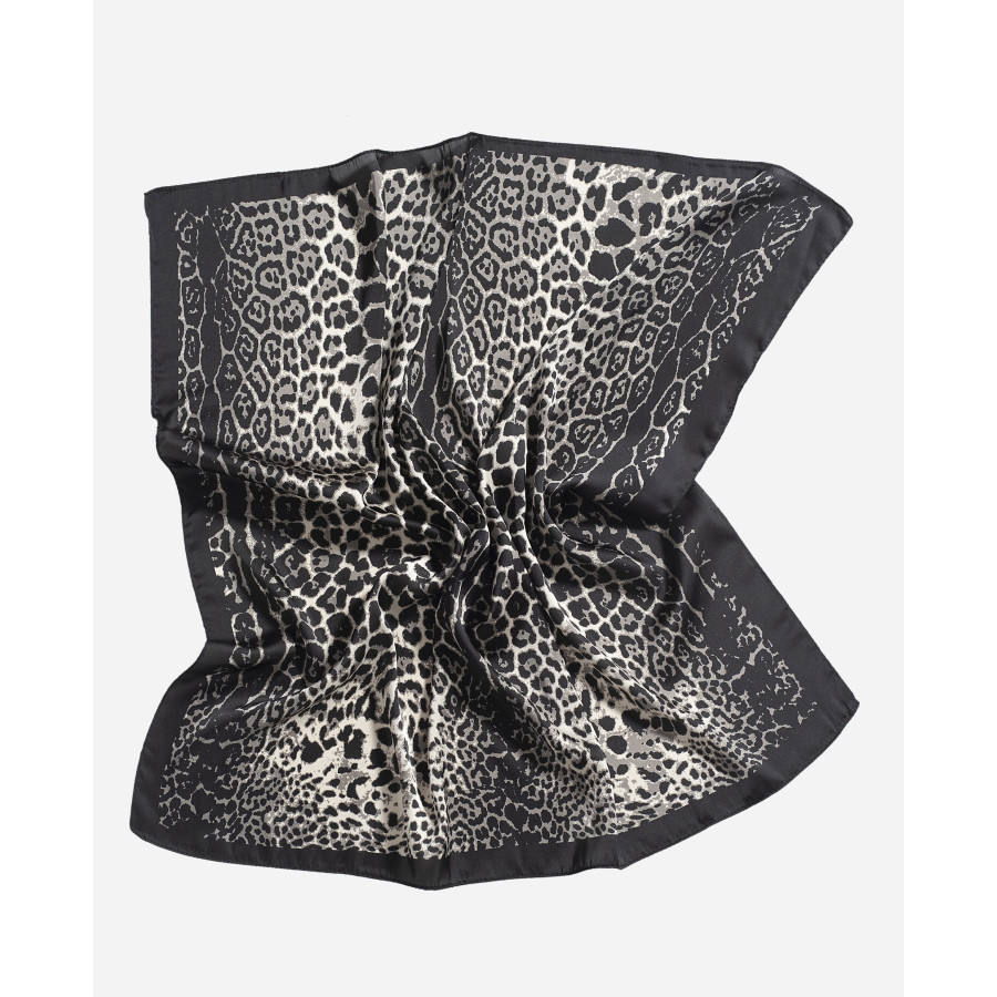 Φουλάρι silk feeling με animal print Μαύρο idees-dimiourgies.gr